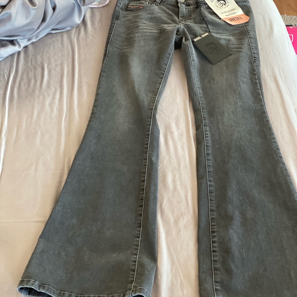Diesel bootcut jeans- new with tags-size 27waist
